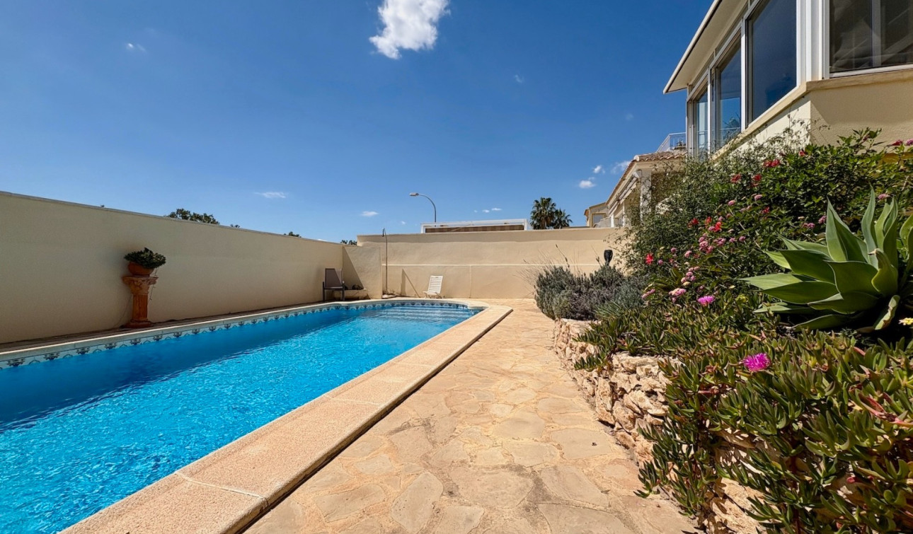 Resale - Detached Villa - Orihuela Costa - Villamartín