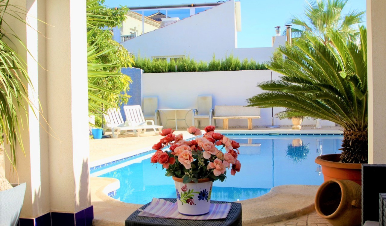 Resale - Detached Villa - Orihuela Costa - Villamartín