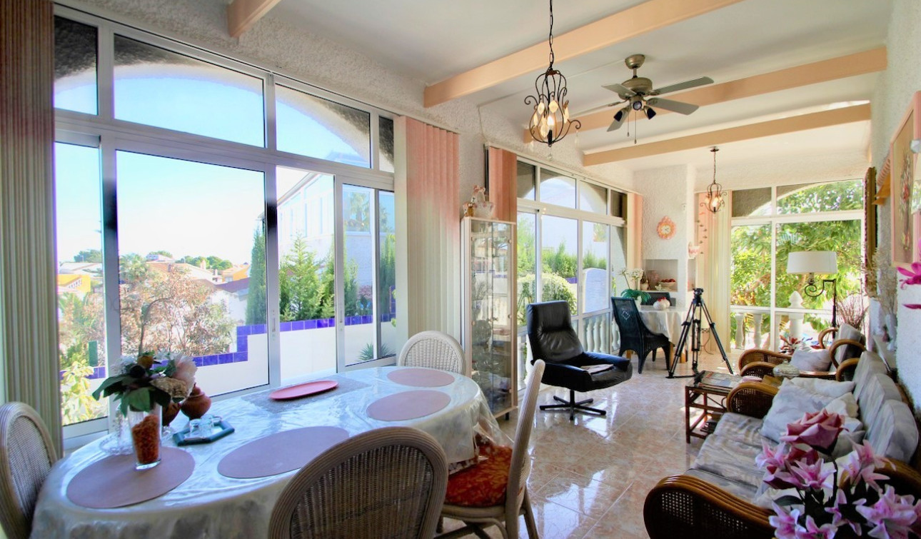 Resale - Detached Villa - Orihuela Costa - Villamartín