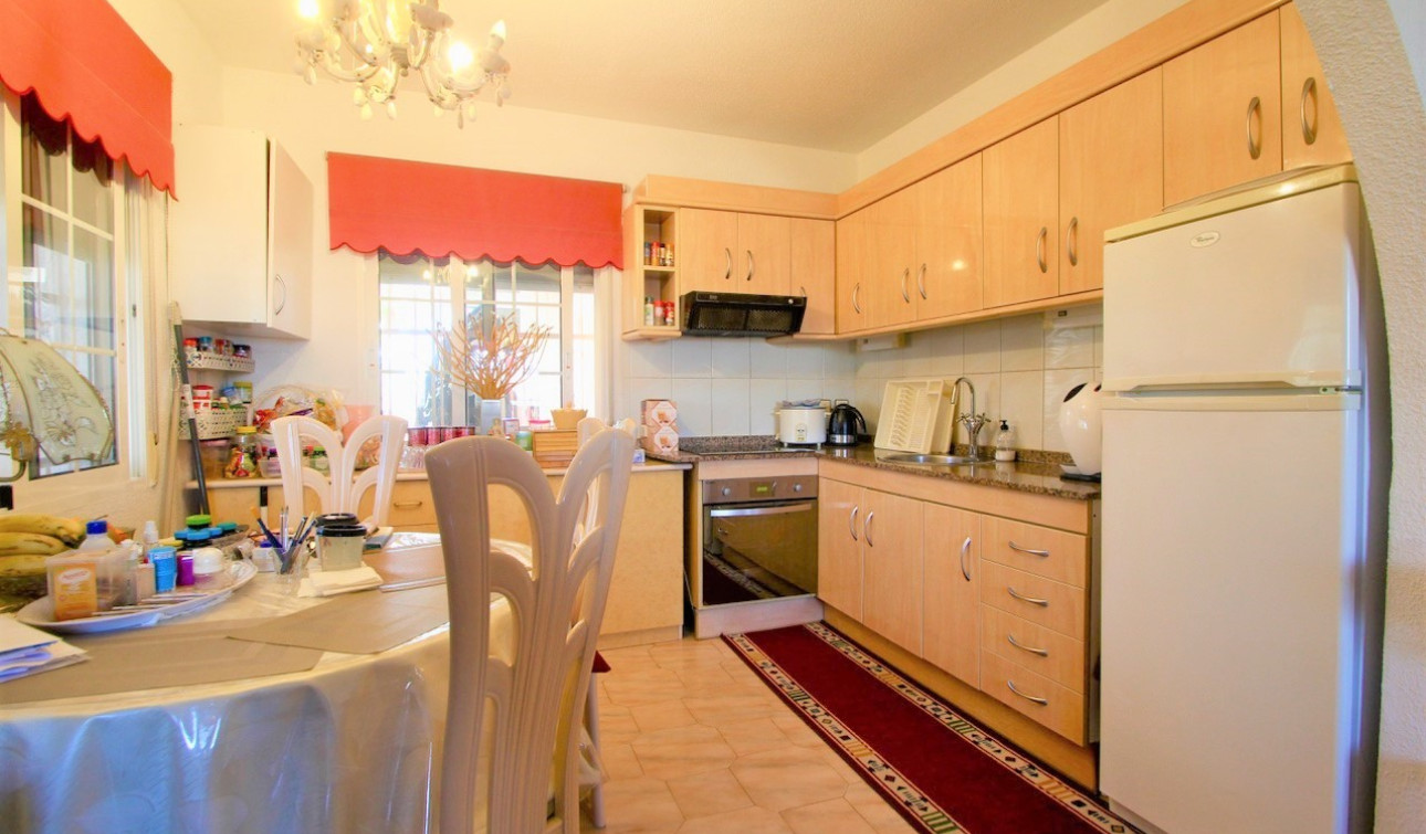 Resale - Detached Villa - Orihuela Costa - Villamartín