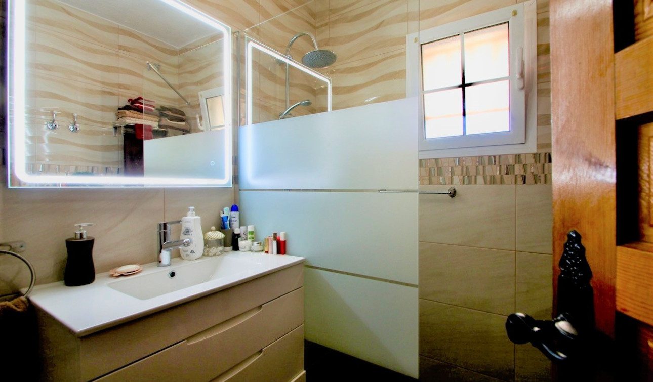 Resale - Detached Villa - Orihuela Costa - Villamartín