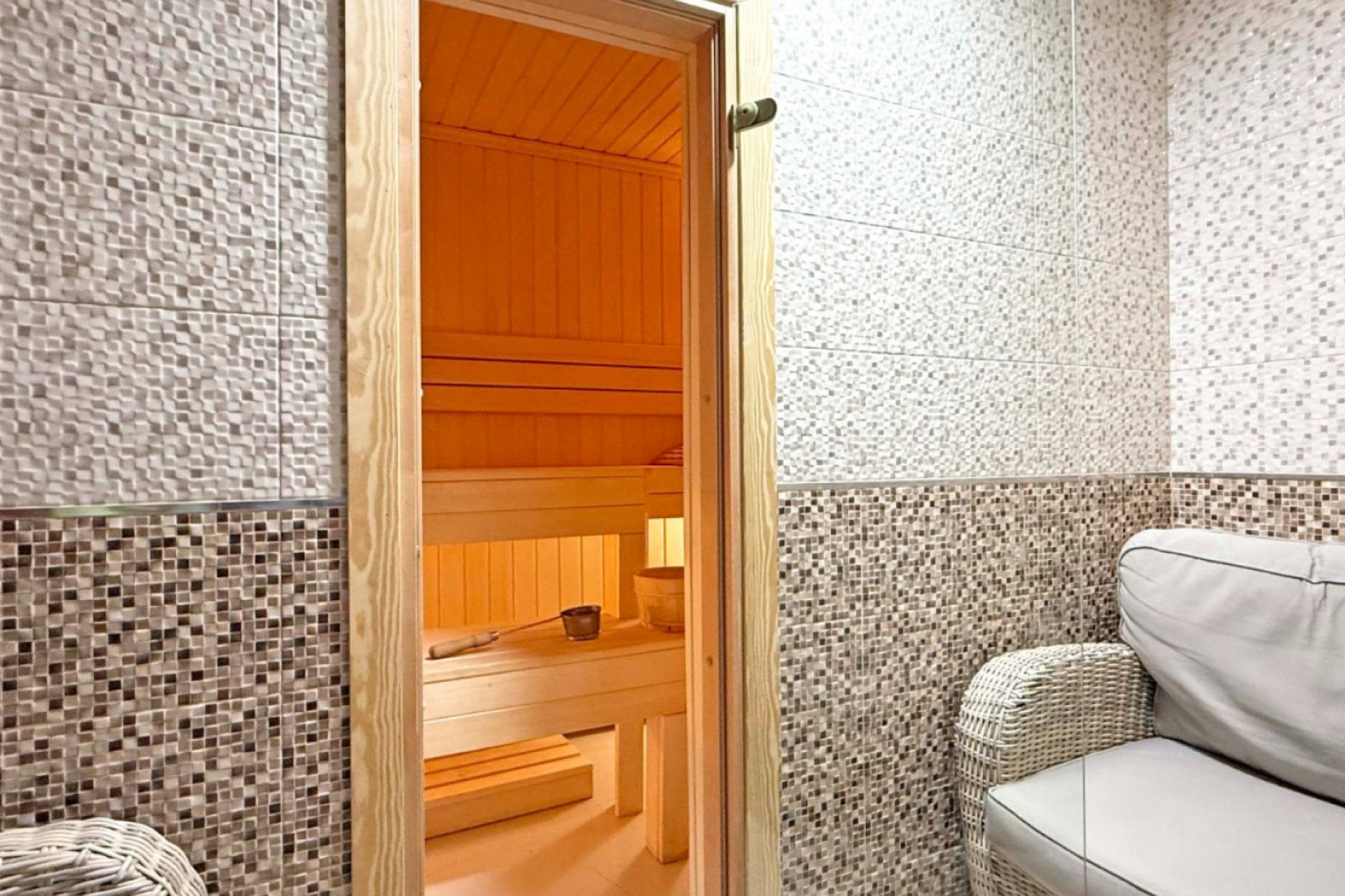 Resale - Detached Villa - Orihuela Costa - Villamartín