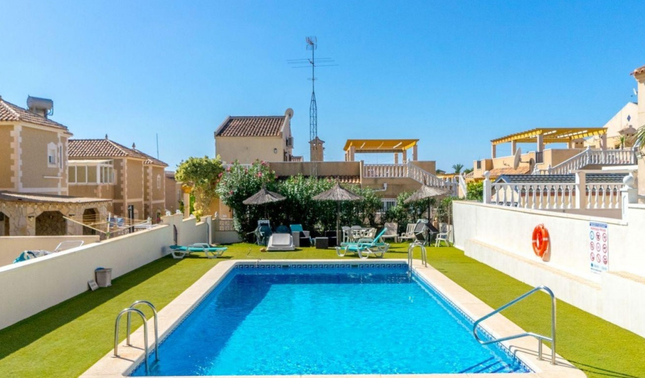 Resale - Detached Villa - Orihuela Costa - Villamartín
