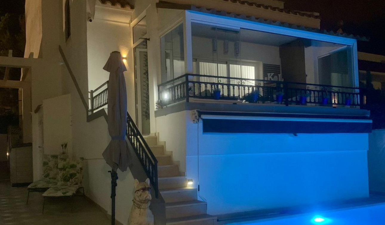 Resale - Detached Villa - Orihuela Costa - Villamartín