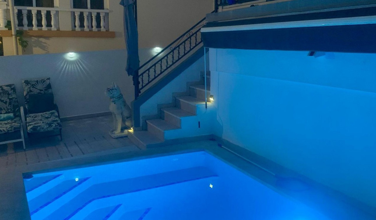 Resale - Detached Villa - Orihuela Costa - Villamartín