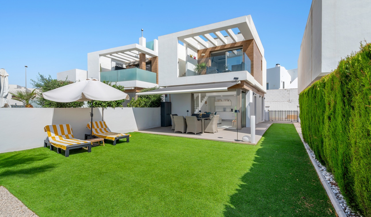 Resale - Detached Villa - Orihuela Costa - Villamartín