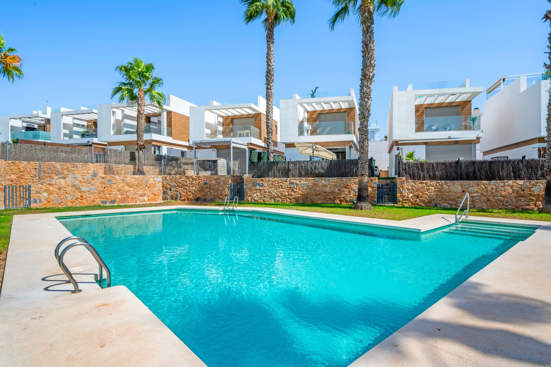Resale - Detached Villa - Orihuela Costa - Villamartín