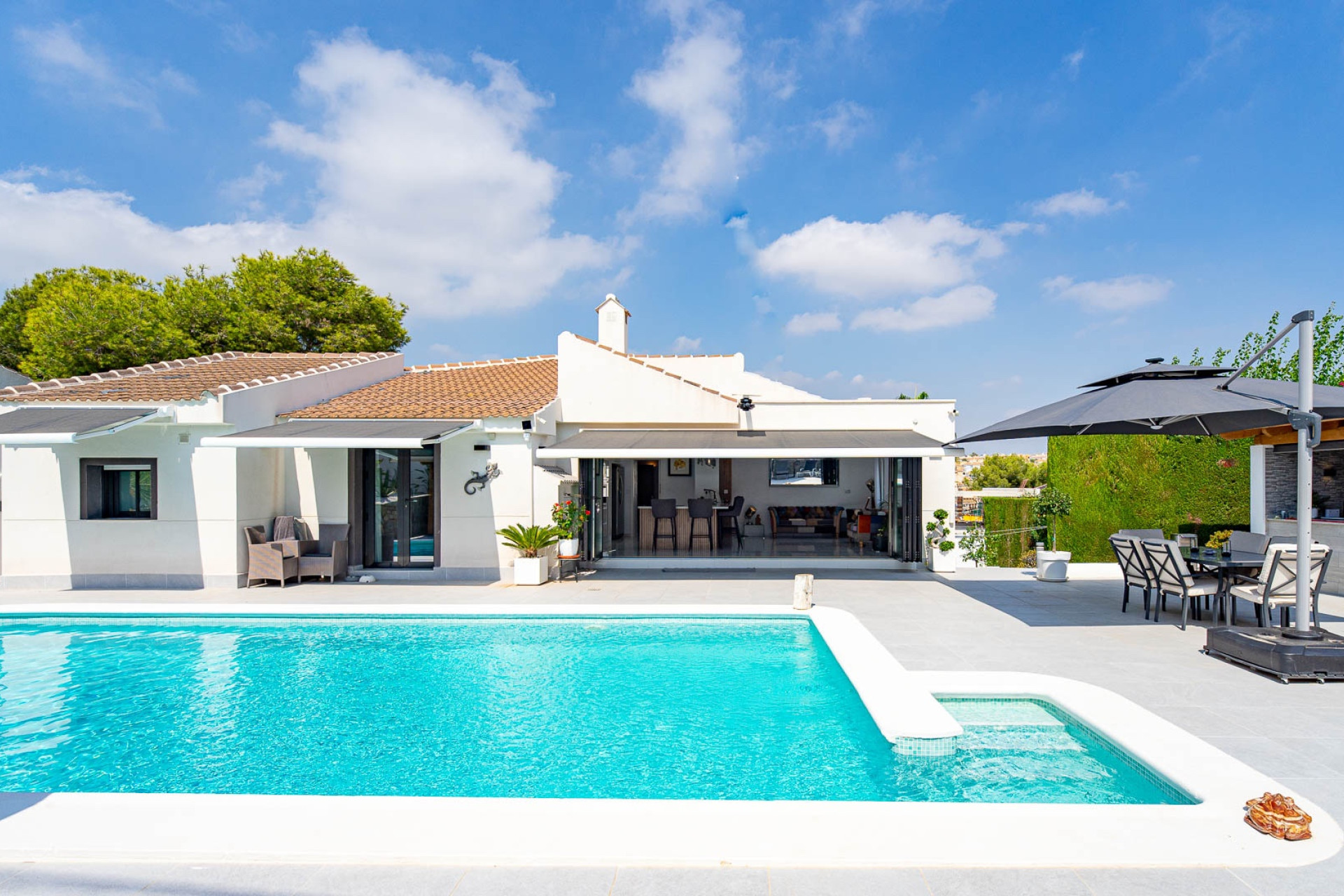 Resale - Detached Villa - Orihuela Costa - Villamartin