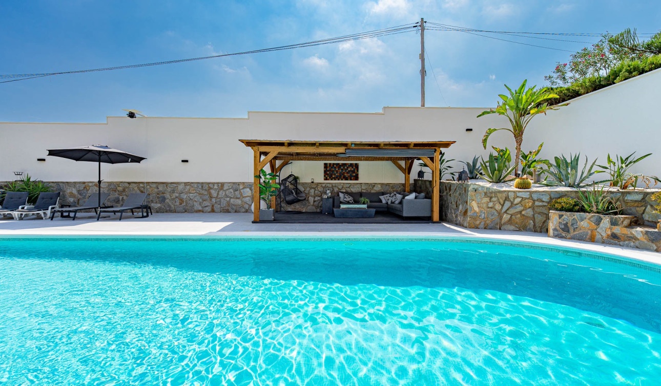 Resale - Detached Villa - Orihuela Costa - Villamartin