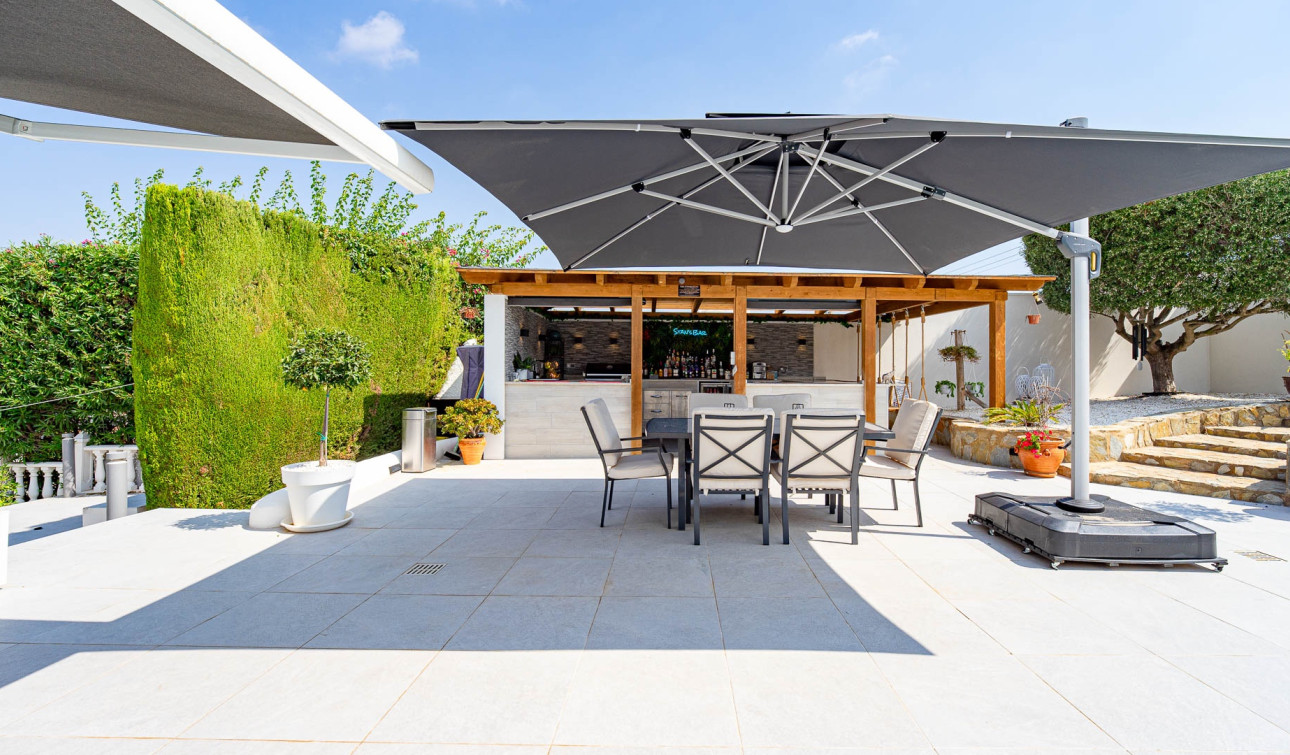Resale - Detached Villa - Orihuela Costa - Villamartin