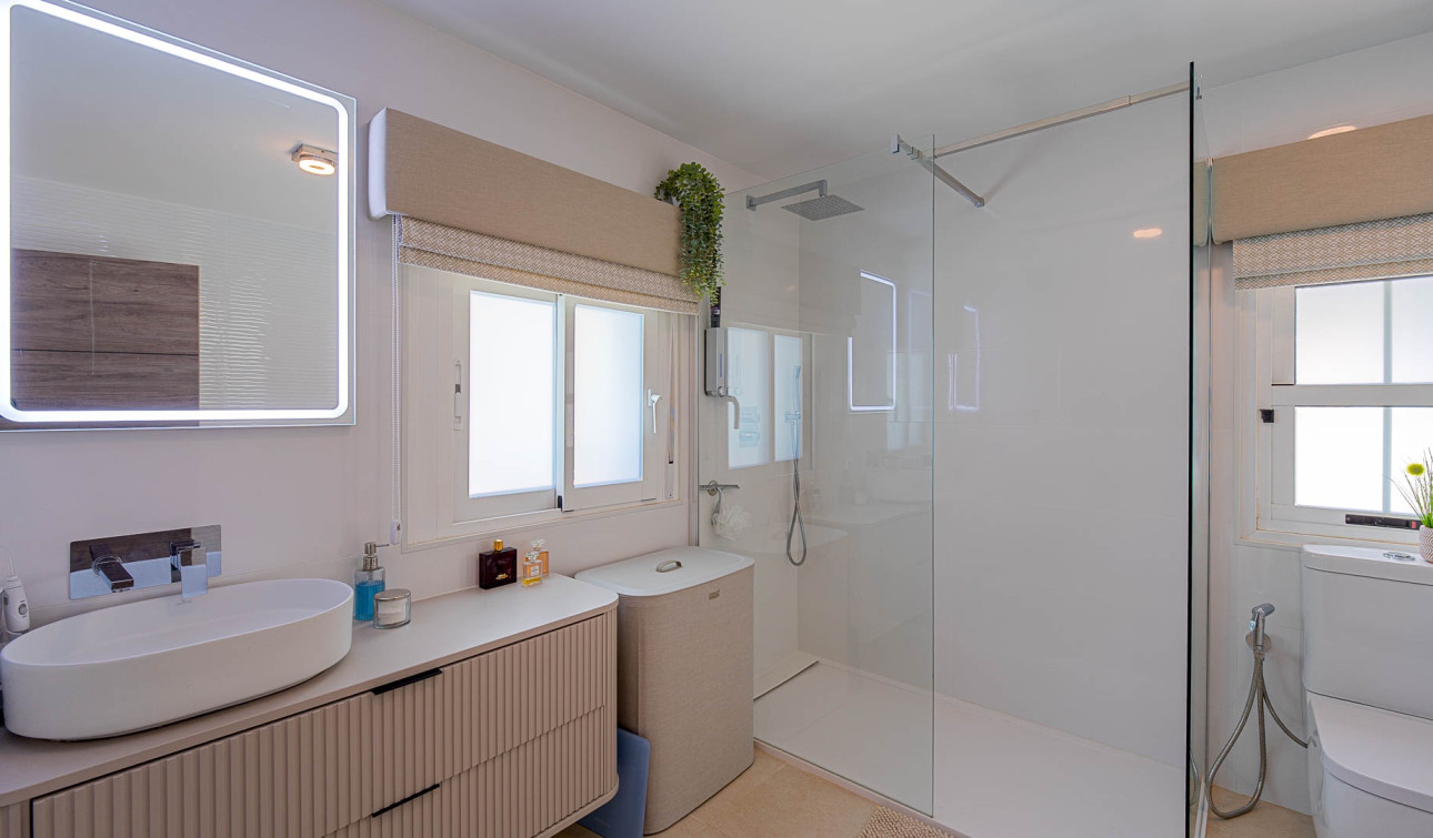 Resale - Detached Villa - Orihuela Costa - Villamartin