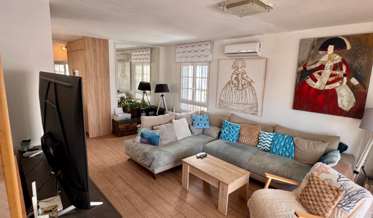 Resale - Detached Villa - Orihuela Costa - Villamartín