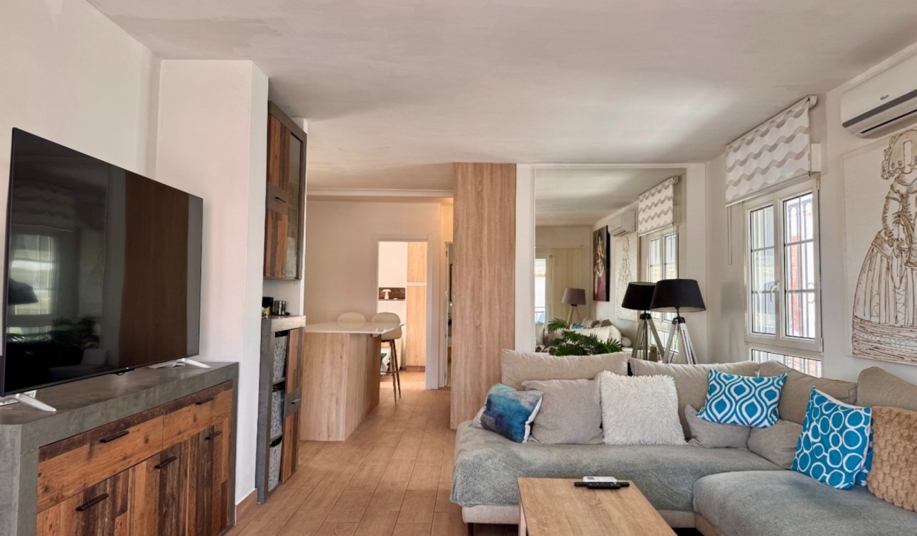 Resale - Detached Villa - Orihuela Costa - Villamartín