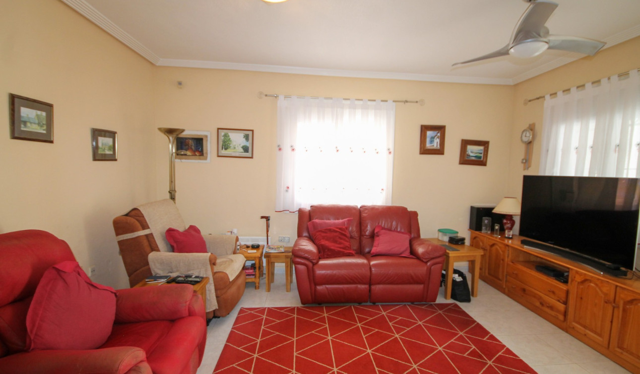 Resale - Detached Villa - Orihuela Costa - Villamartín