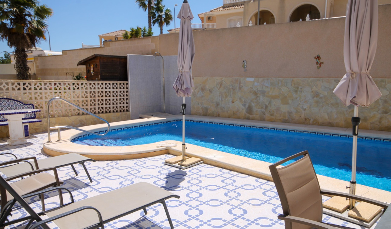 Resale - Detached Villa - Orihuela Costa - Villamartín