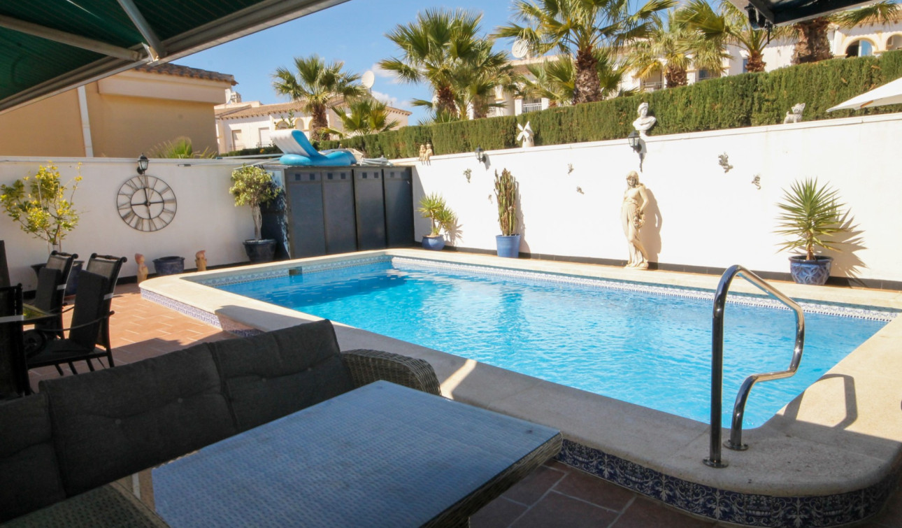 Resale - Detached Villa - Orihuela Costa - Villamartín