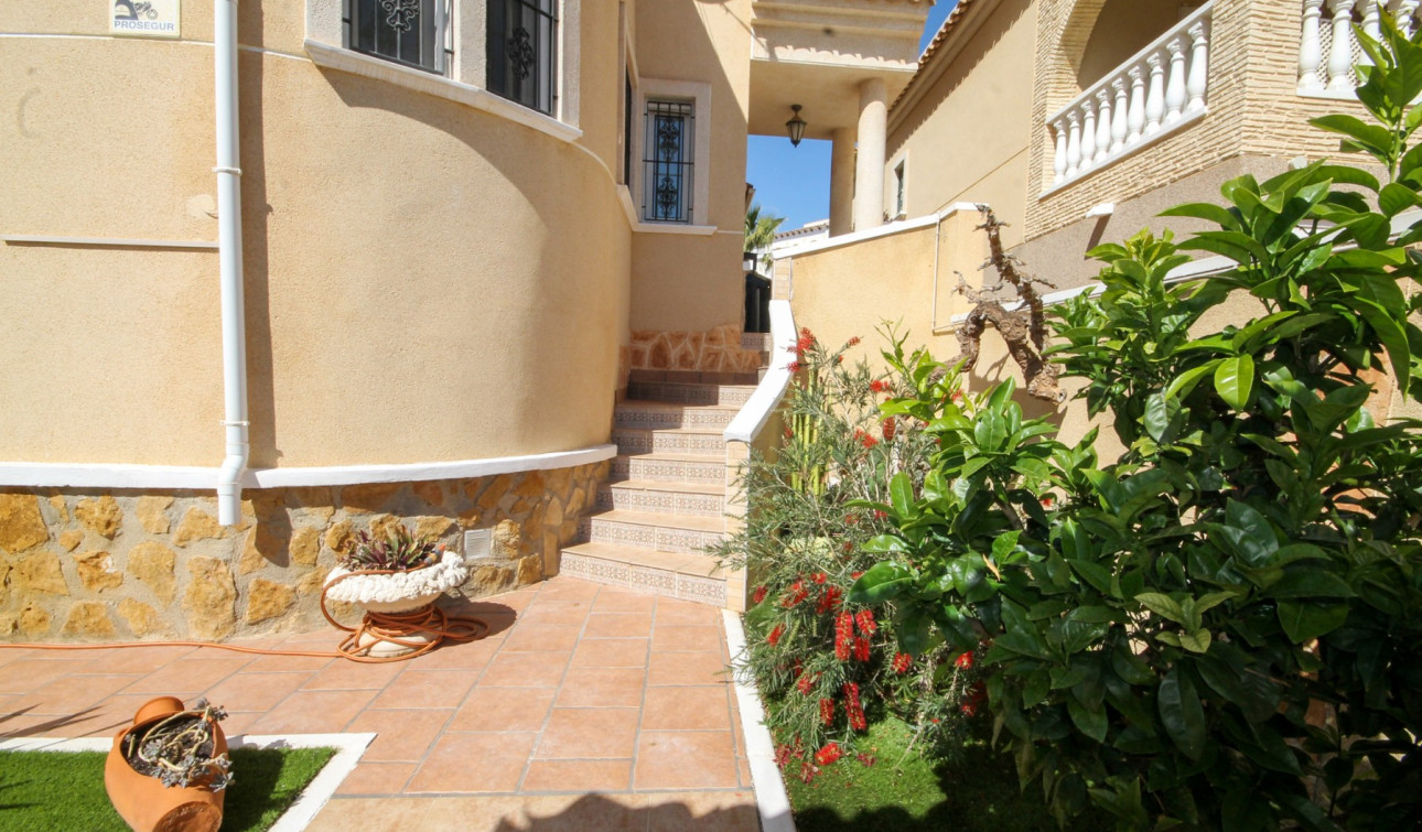 Resale - Detached Villa - Orihuela Costa - Villamartín