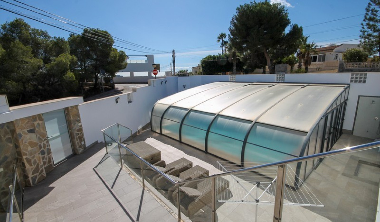 Resale - Detached Villa - Orihuela Costa - Villamartín