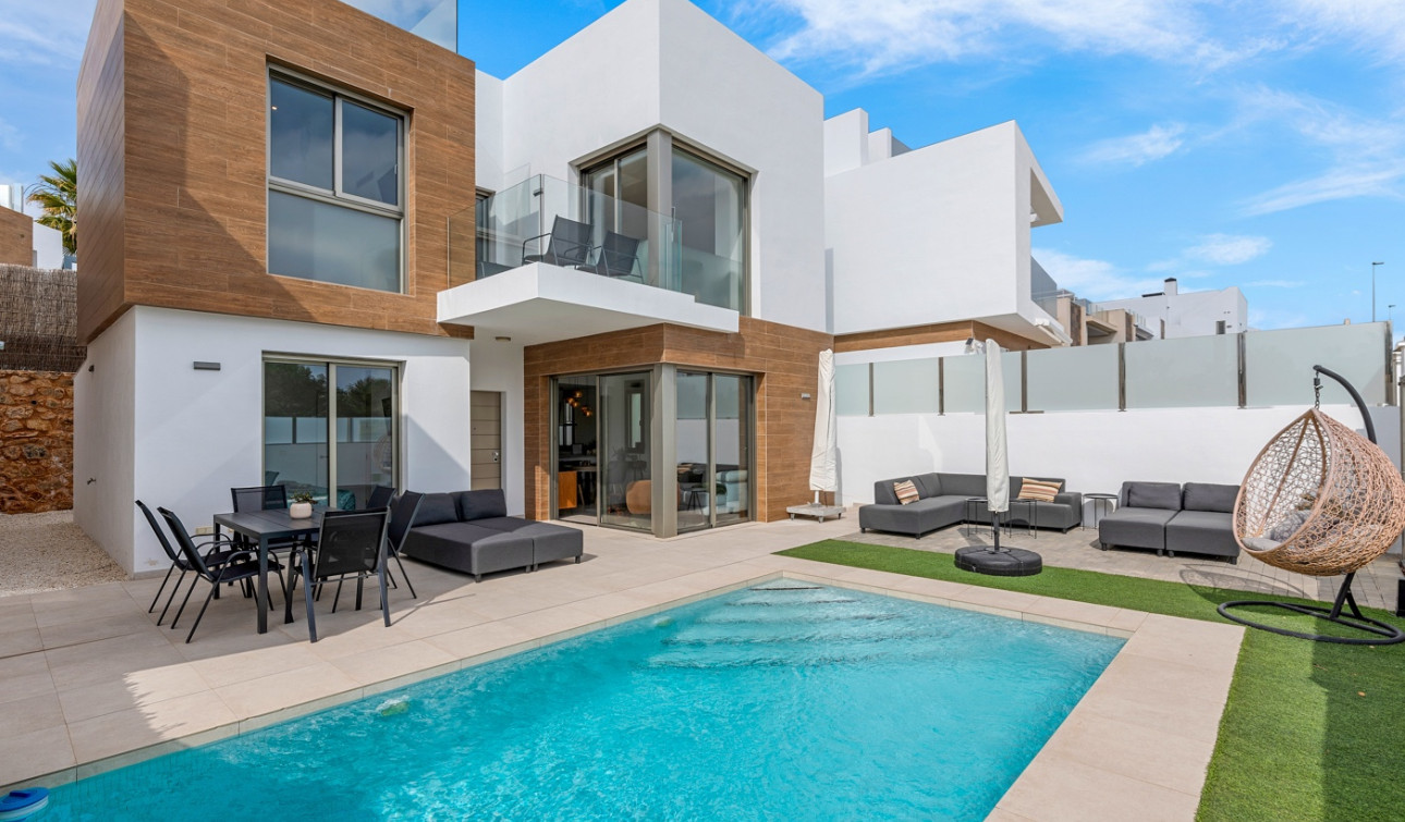 Resale - Detached Villa - Orihuela Costa - Villamartín