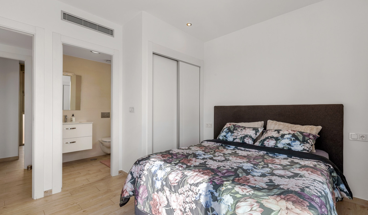 Resale - Detached Villa - Orihuela Costa - Villamartín