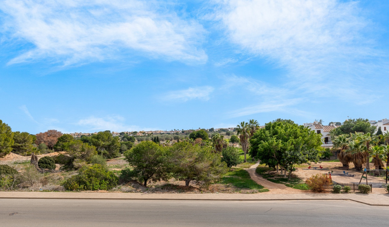 Resale - Detached Villa - Orihuela Costa - Villamartín