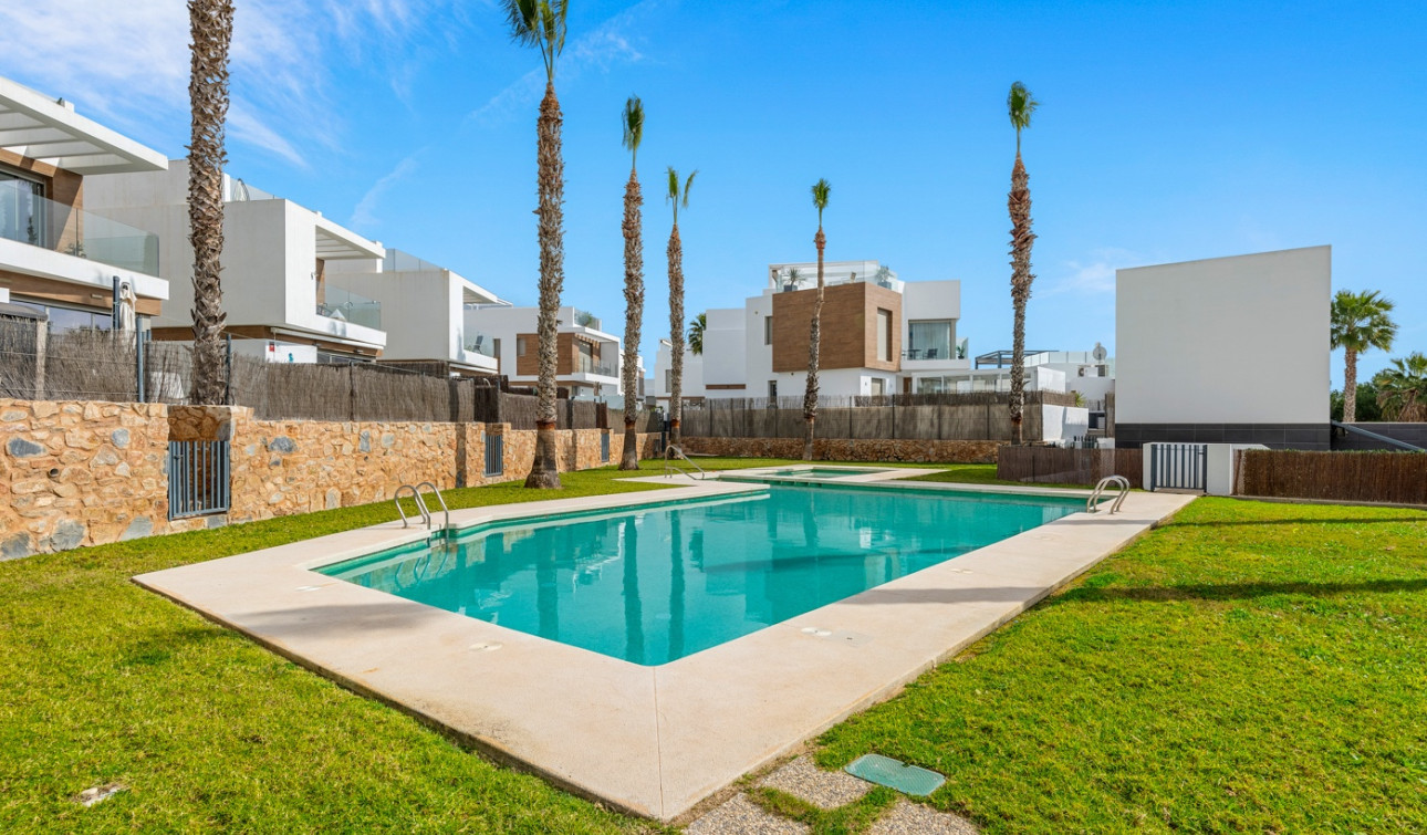 Resale - Detached Villa - Orihuela Costa - Villamartín