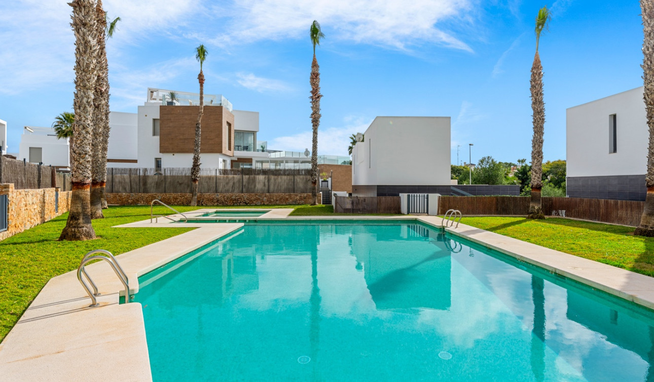 Resale - Detached Villa - Orihuela Costa - Villamartín
