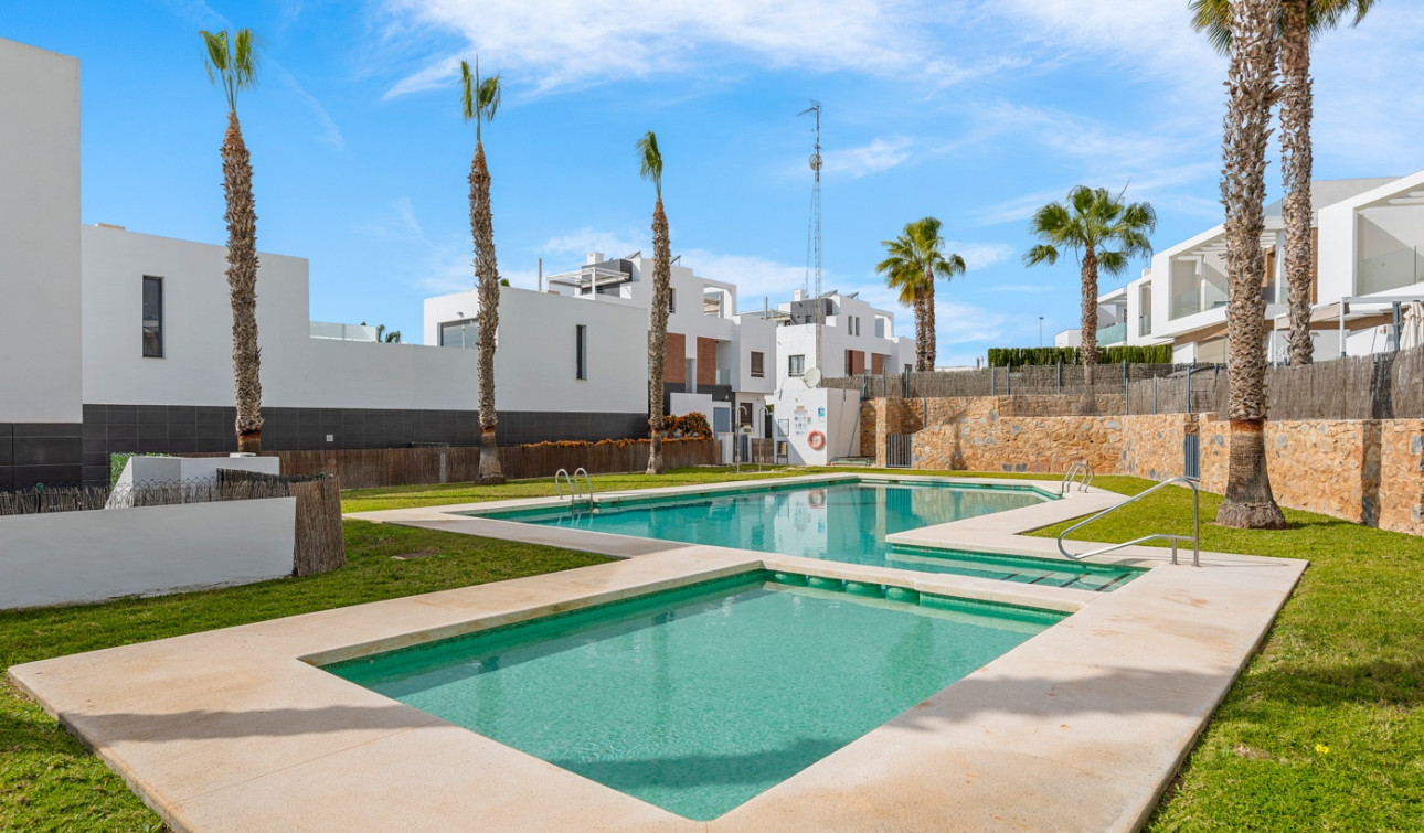 Resale - Detached Villa - Orihuela Costa - Villamartín
