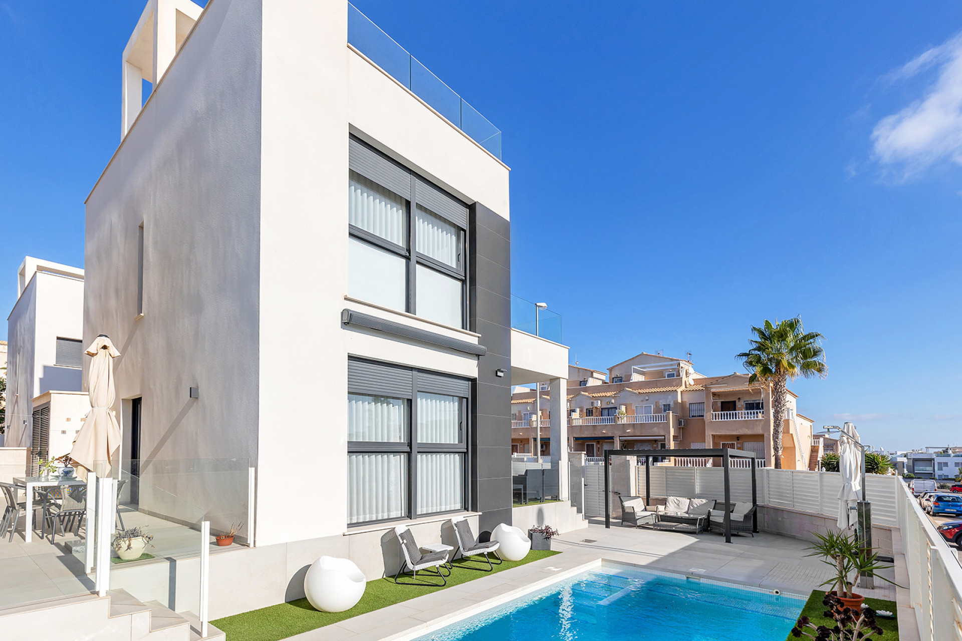 Resale - Detached Villa - Orihuela Costa