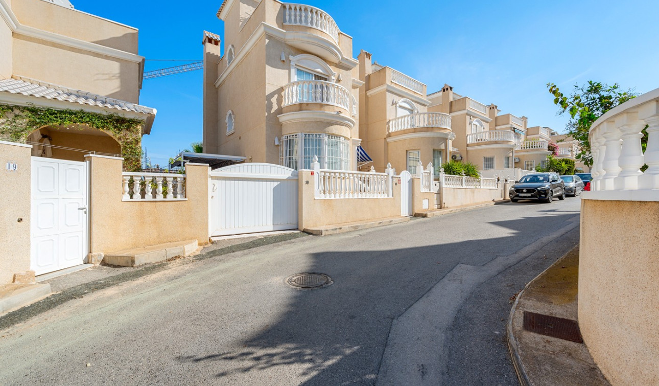 Resale - Detached Villa - Orihuela - Los Altos