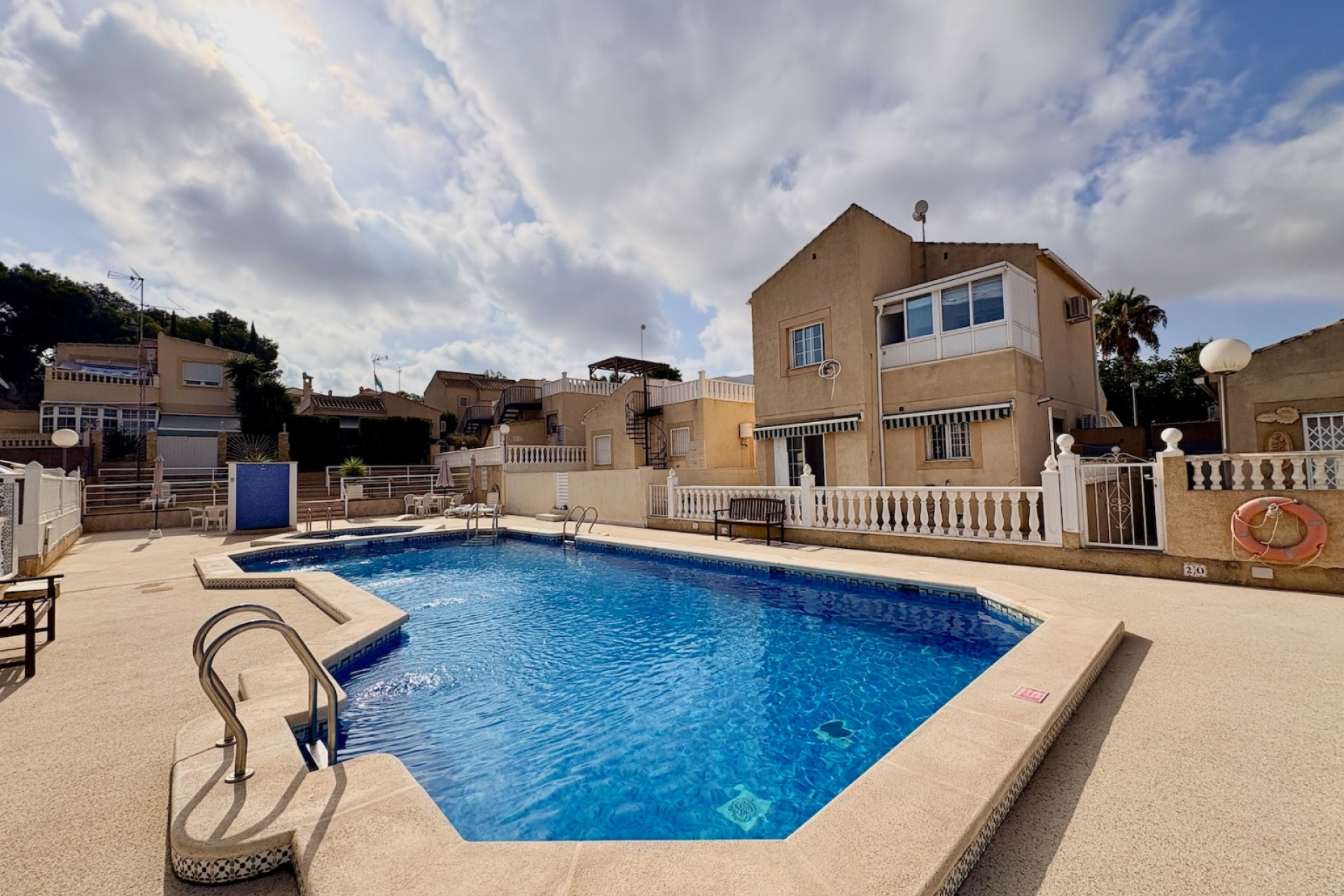 Resale - Detached Villa - Orihuela - Los Balcones