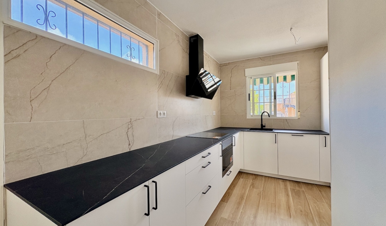 Resale - Detached Villa - Orihuela - Los Balcones