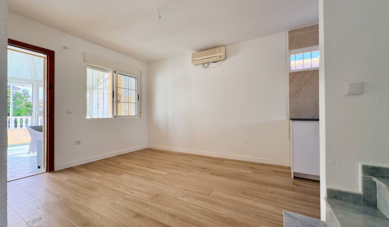 Resale - Detached Villa - Orihuela - Los Balcones
