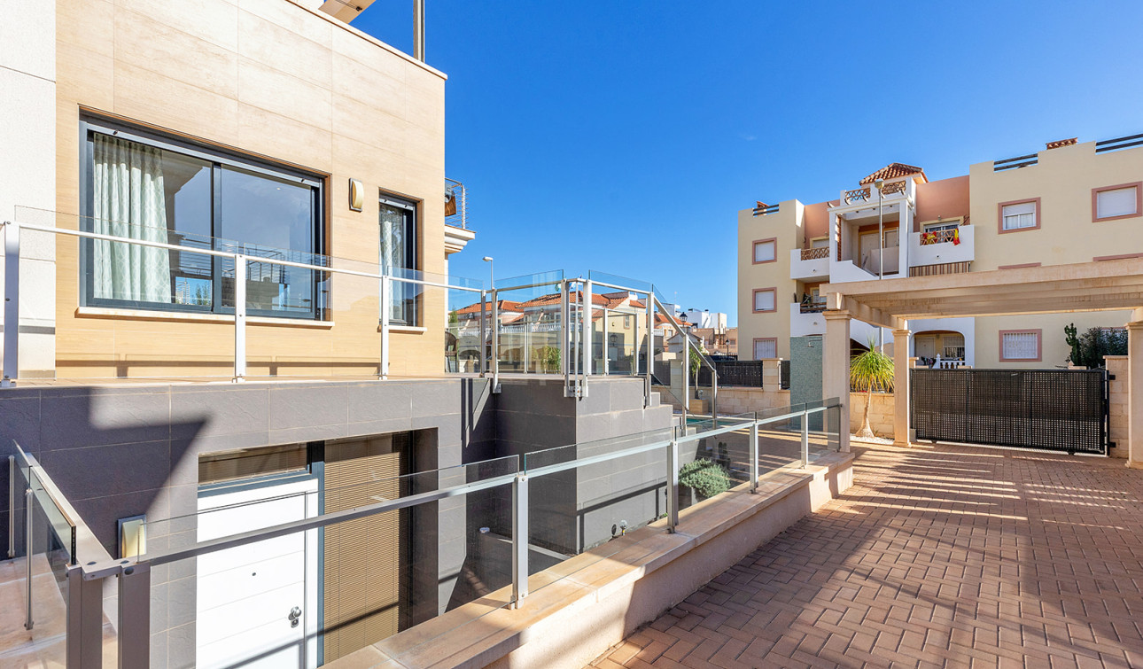 Resale - Detached Villa - Orihuela - Orihuela Costa