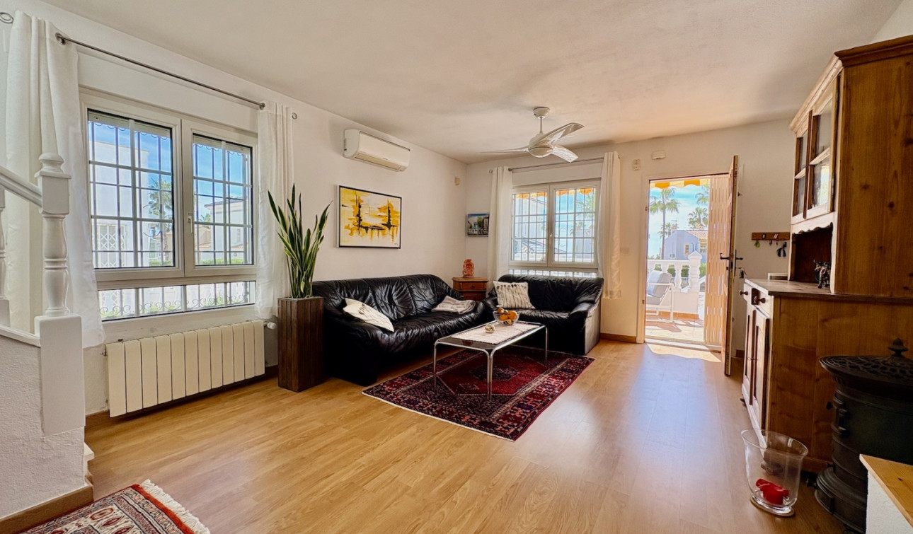 Resale - Detached Villa - Orihuela - Villamartin