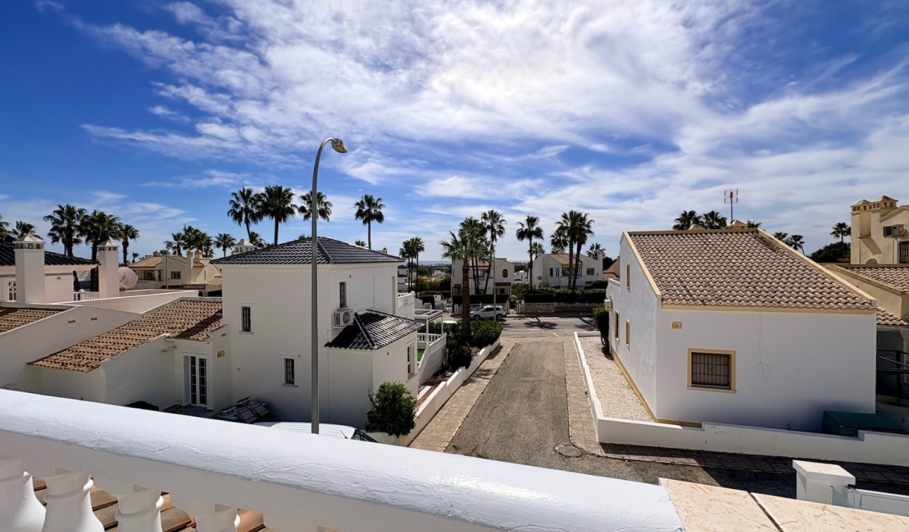 Resale - Detached Villa - Orihuela - Villamartin