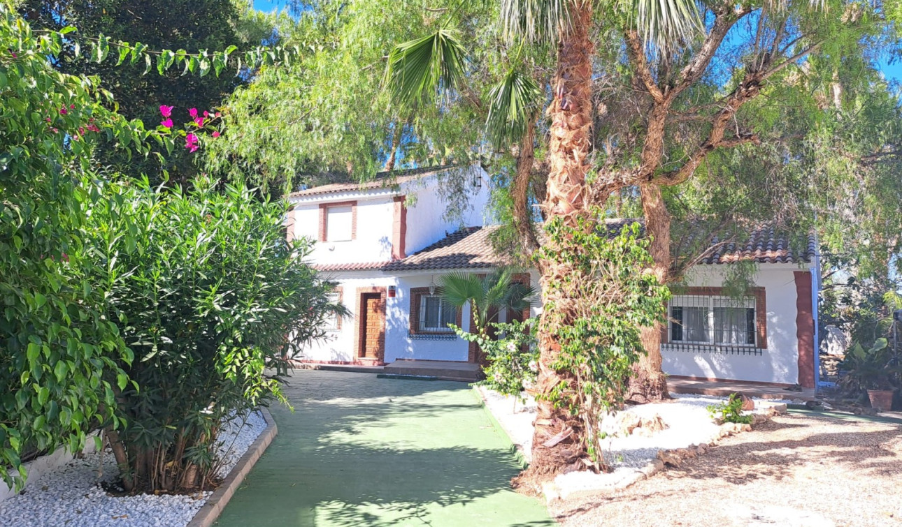 Resale - Detached Villa - Orihuela