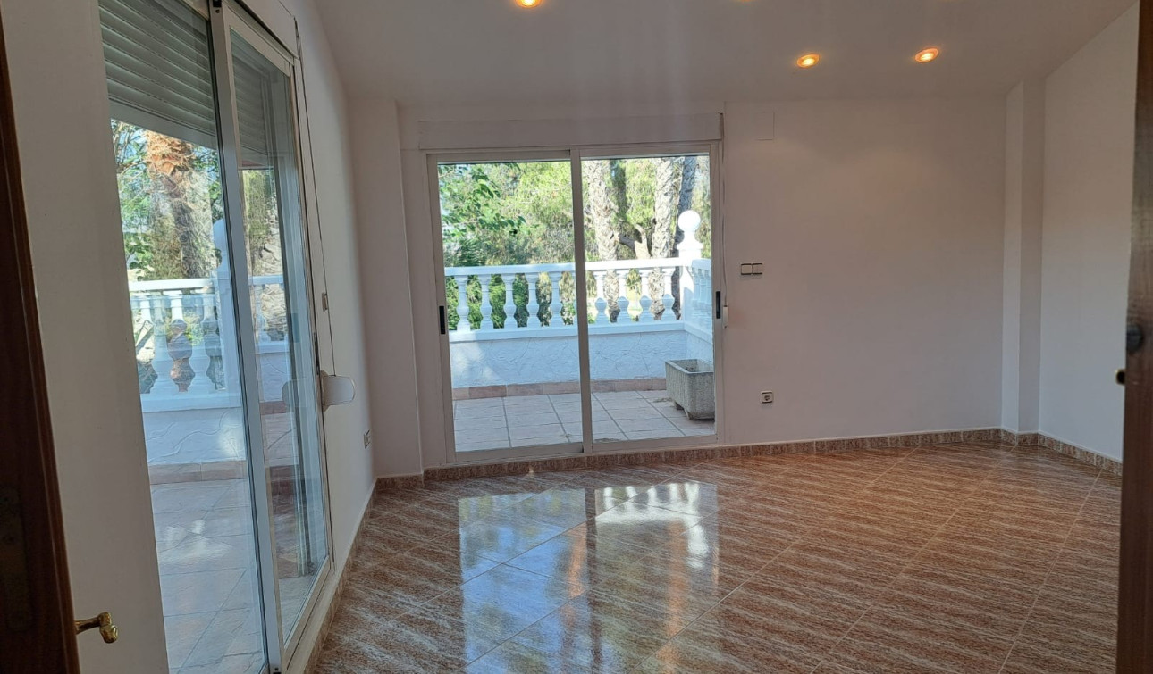 Resale - Detached Villa - Orihuela