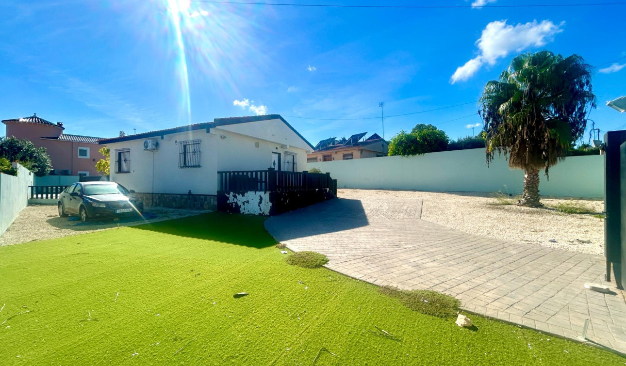 Resale - Detached Villa - Pilar de la Horadada - Pinar de Campoverde