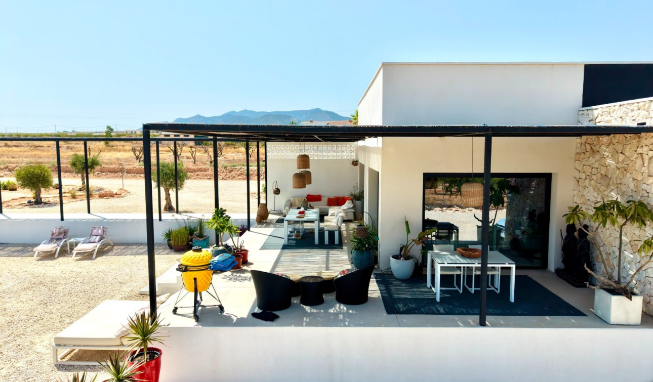 Resale - Detached Villa - Pinoso