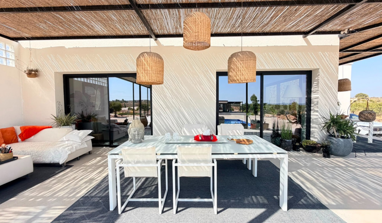 Resale - Detached Villa - Pinoso