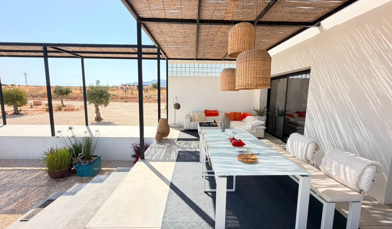 Resale - Detached Villa - Pinoso