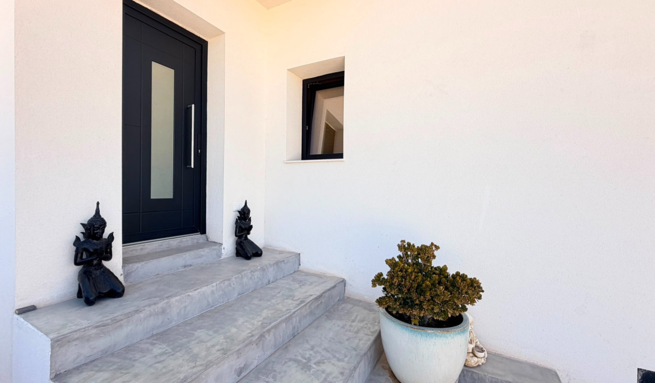 Resale - Detached Villa - Pinoso