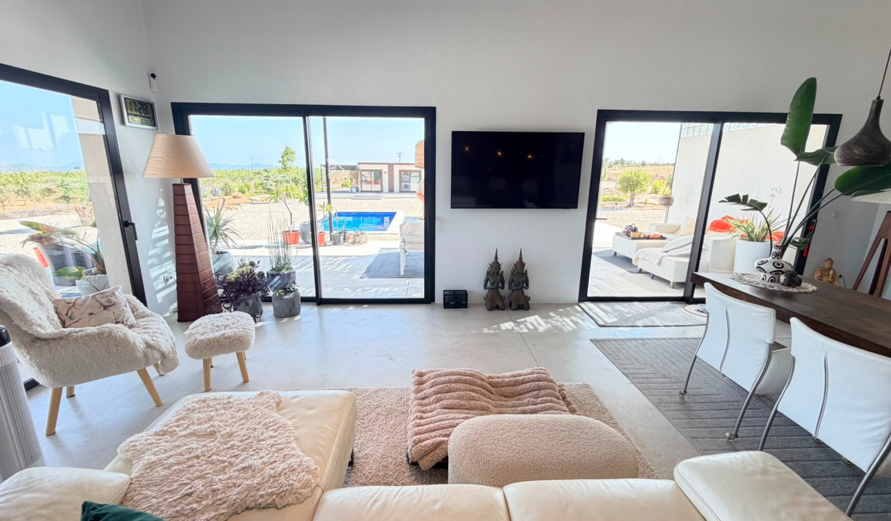 Resale - Detached Villa - Pinoso
