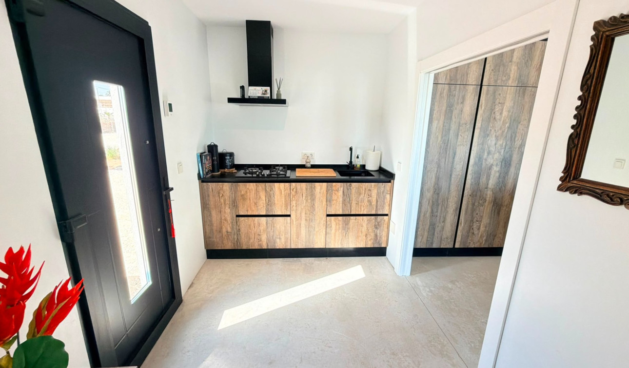 Resale - Detached Villa - Pinoso
