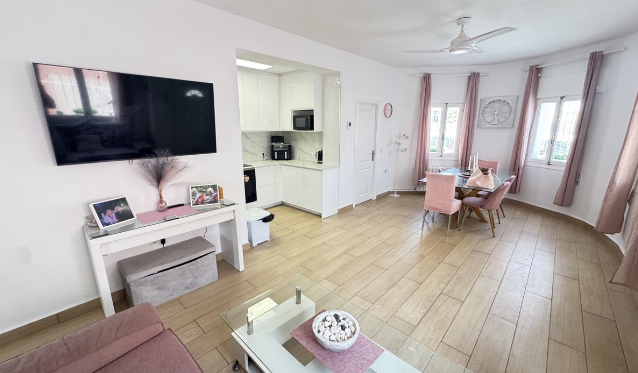 Resale - Detached Villa - Playa Flamenca - La Florida