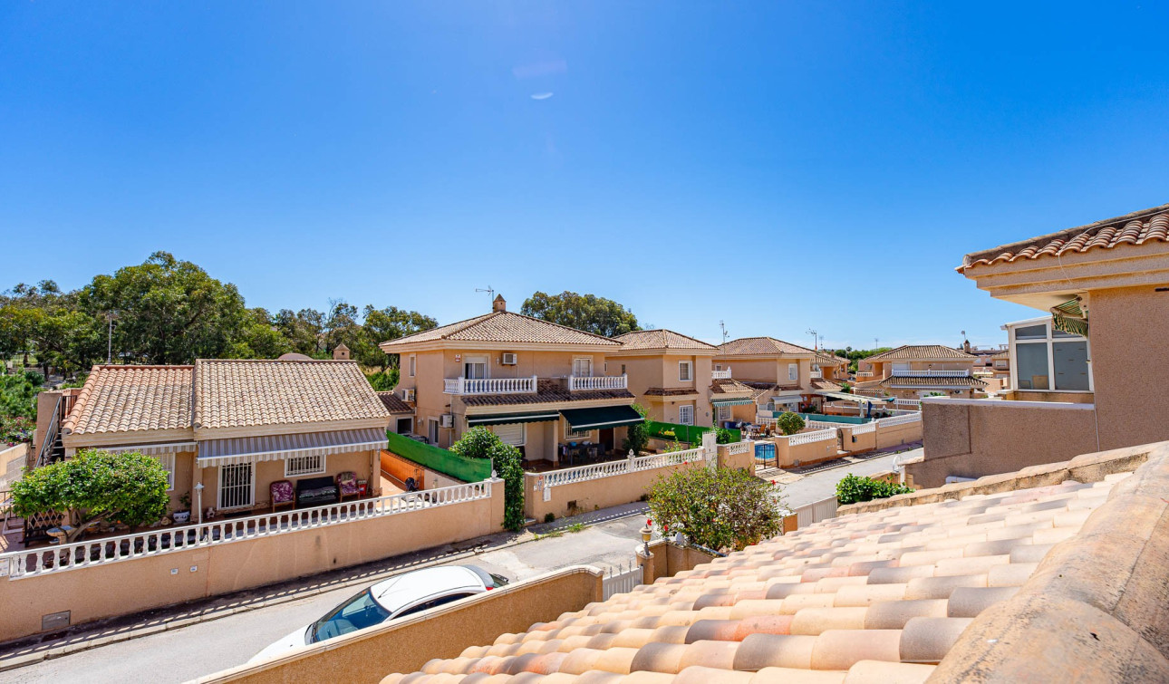 Resale - Detached Villa - Punta Prima