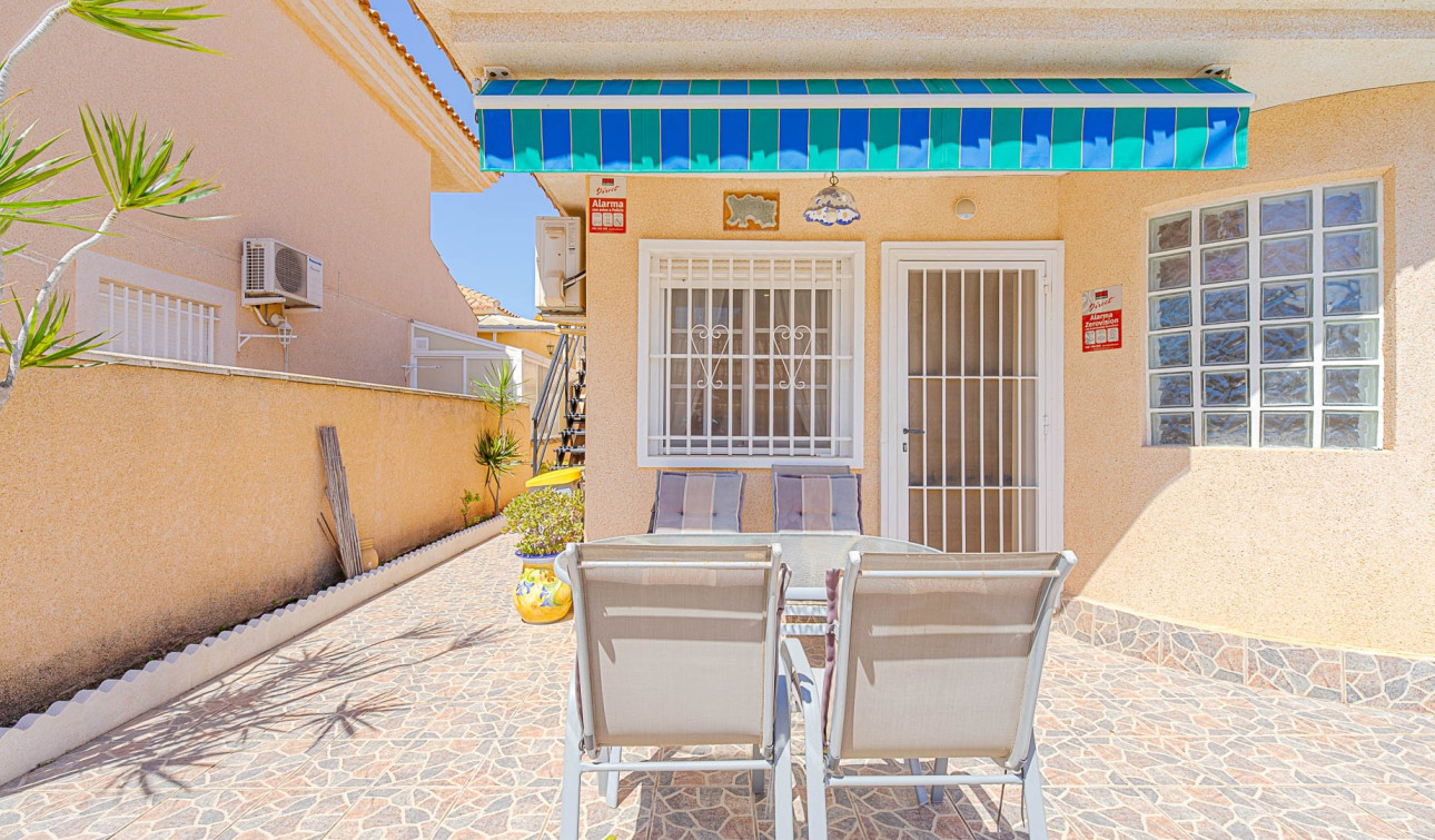 Resale - Detached Villa - Punta Prima