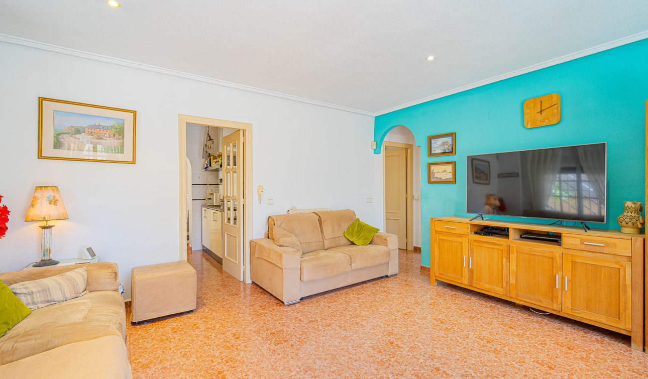 Resale - Detached Villa - Punta Prima