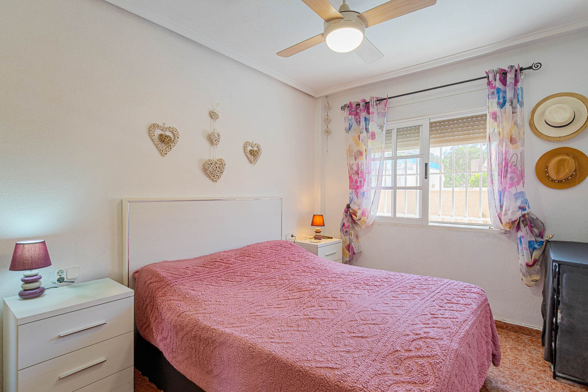 Resale - Detached Villa - Punta Prima